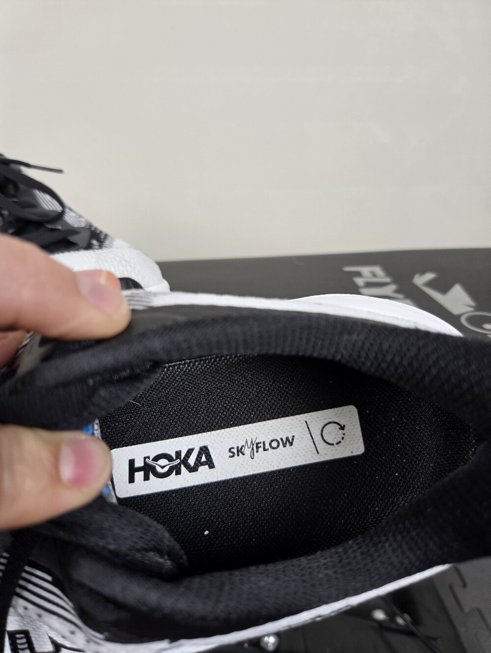 HOKA Skyflow White Black Women’s Running Shoes Size 8.5B Medium Athletic Sneaker - Picture 7 of 9